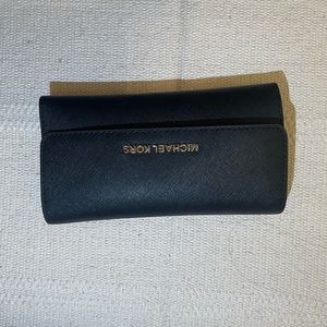 Micheal Kors wallet